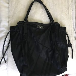 Burberry Buckleigh Tote in Black